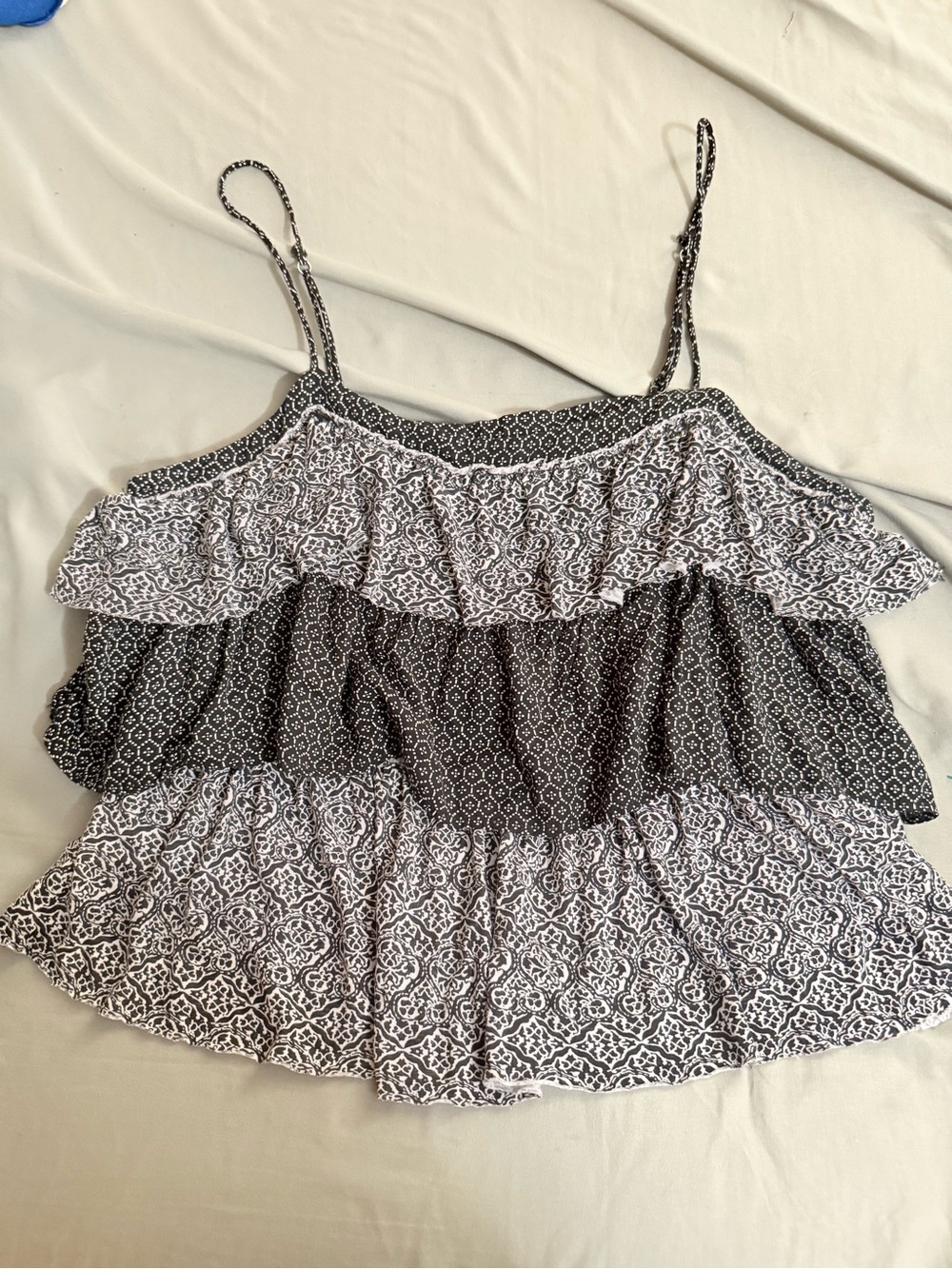American Eagle Outfitters Black & White Printed Ruffle Camisole